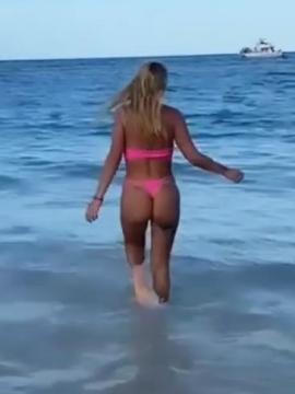 OnlyFans - BIKINI GIRLS 👧 😍 Scene 14136 — photo 18 of 20