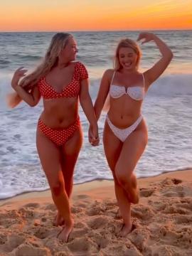OnlyFans - BIKINI GIRLS 👧 😍 Scene 14150 — photo 15 of 20