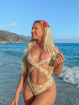 OnlyFans - BIKINI GIRLS 👧 😍 Scene 14152 — photo 1 of 20