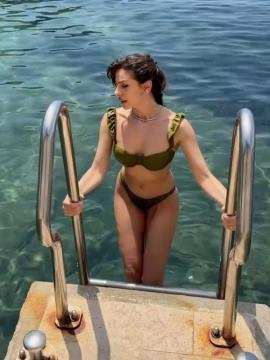 OnlyFans - BIKINI GIRLS 👧 😍 Scene 14260 — photo 7 of 20