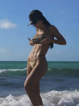 OnlyFans - BIKINI GIRLS 👧 😍 Scene 14334 — photo 13 of 20