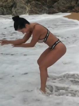 OnlyFans - BIKINI GIRLS 👧 😍 Scene 14346 — photo 7 of 20