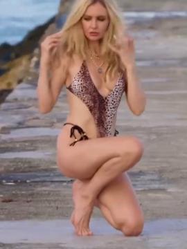 OnlyFans - BIKINI GIRLS 👧 😍 Scene 14373 — photo 3 of 20