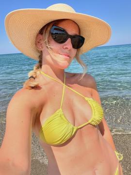 OnlyFans - BIKINI GIRLS 👧 😍 Scene 14399 — photo 18 of 20