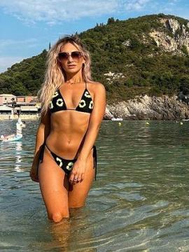 OnlyFans - BIKINI GIRLS 👧 😍 Scene 14526 — photo 1 of 20