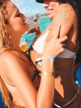 OnlyFans - BIKINI GIRLS 👧 😍 Scene 14528 — photo 14 of 20