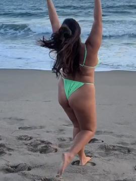 OnlyFans - BIKINI GIRLS 👧 😍 Scene 14557 — photo 18 of 20