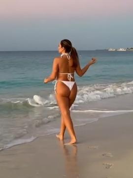 OnlyFans - BIKINI GIRLS 👧 😍 Scene 14751 — photo 10 of 20