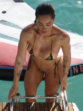 OnlyFans - BIKINI GIRLS 👧 😍 Scene 14841 — photo 18 of 20