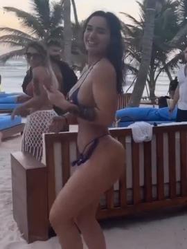 OnlyFans - BIKINI GIRLS 👧 😍 Scene 14860 — photo 17 of 20