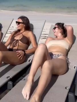 OnlyFans - BIKINI GIRLS 👧 😍 Scene 14887 — photo 1 of 20