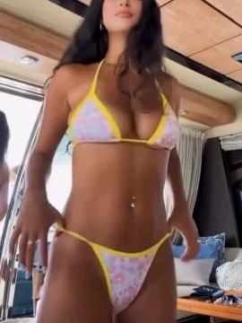 OnlyFans - BIKINI GIRLS 👧 😍 Scene 14966 — photo 17 of 20