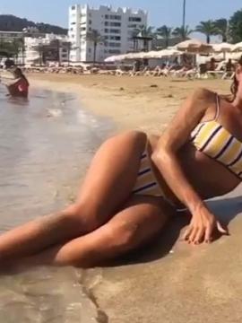 OnlyFans - BIKINI GIRLS 👧 😍 Scene 15010 — photo 2 of 20
