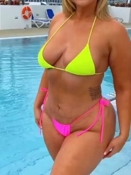 OnlyFans - BIKINI GIRLS 👧 😍 Scene 15026 — photo 14 of 20