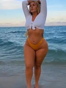 OnlyFans - BIKINI GIRLS 👧 😍 Scene 15041 — photo 3 of 20