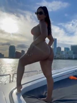 OnlyFans - BIKINI GIRLS 👧 😍 Scene 15060 — photo 14 of 20