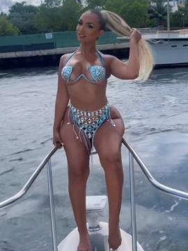 OnlyFans - BIKINI GIRLS 👧 😍 Scene 15067 — photo 12 of 20