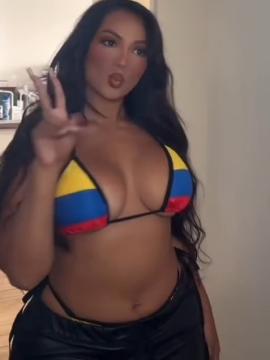 OnlyFans - BIKINI GIRLS 👧 😍 Scene 15076 — photo 1 of 20