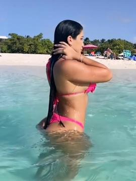OnlyFans - BIKINI GIRLS 👧 😍 Scene 15119 — photo 12 of 20