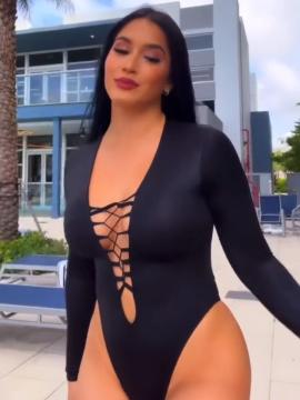 OnlyFans - BIKINI GIRLS 👧 😍 Scene 15122 — photo 14 of 20