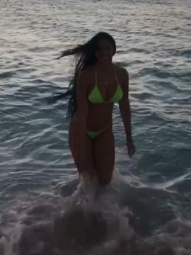 OnlyFans - BIKINI GIRLS 👧 😍 Scene 15122 — photo 17 of 20