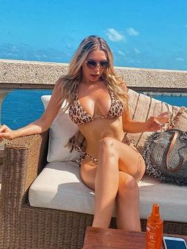 OnlyFans - BIKINI GIRLS 👧 😍 Scene 15220 — photo 2 of 20