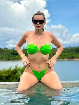 OnlyFans - BIKINI GIRLS 👧 😍 Scene 15250 — photo 10 of 20