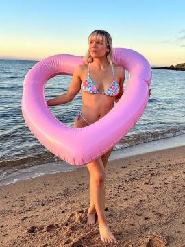 OnlyFans - BIKINI GIRLS 👧 😍 Scene 15305 — photo 16 of 20