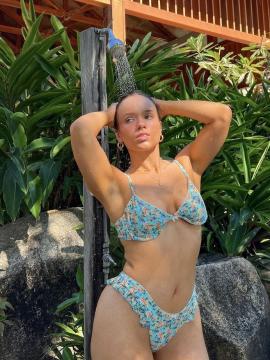 OnlyFans - BIKINI GIRLS 👧 😍 Scene 15310 — photo 10 of 20