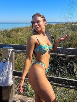 OnlyFans - BIKINI GIRLS 👧 😍 Scene 15349 — photo 4 of 20
