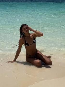 OnlyFans - BIKINI GIRLS 👧 😍 Scene 15733 — photo 10 of 20