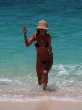 OnlyFans - BIKINI GIRLS 👧 😍 Scene 15905 — photo 1 of 20