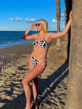 OnlyFans - BIKINI GIRLS 👧 😍 Scene 15919 — photo 16 of 20