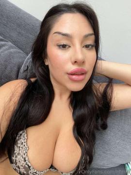 OnlyFans - Mili / @immili Scene 7 — photo 7 of 20