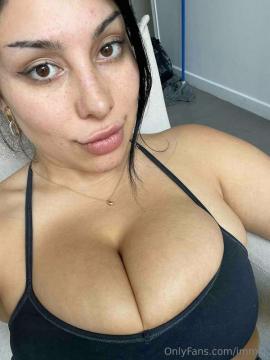 OnlyFans - Mili / @immili Scene 13 — photo 14 of 20