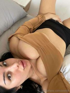 OnlyFans - Mili / @immili Scene 13 — photo 17 of 20