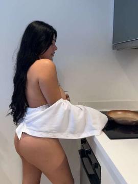 OnlyFans - Mili / @immili Scene 19 — photo 16 of 20