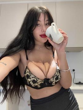 OnlyFans - Mili / @immili Scene 21 — photo 6 of 20