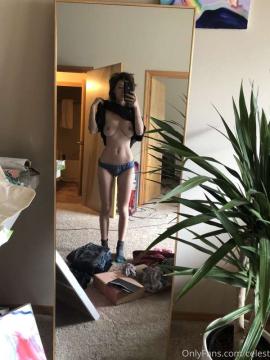 OnlyFans - 🥵🥵 Celeste / @celeste  🥵🥵 Scene 17 — photo 10 of 20
