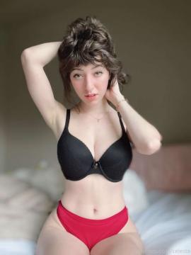 OnlyFans - 🥵🥵 Celeste / @celeste  🥵🥵 Scene 43 — photo 17 of 20