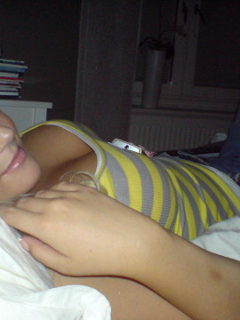 Sexy blonde pics — photo 7 of 15