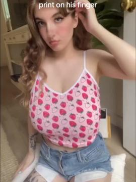 OnlyFans - 🥵🥵 shy aka lia / @shyangel0 🥵🥵 Scene 15 — photo 18 of 20