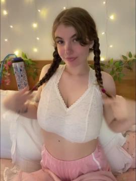 OnlyFans - 🥵🥵 shy aka lia / @shyangel0 🥵🥵 Scene 17 — photo 20 of 20