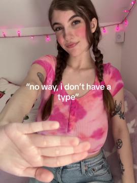 OnlyFans - 🥵🥵 shy aka lia / @shyangel0 🥵🥵 Scene 22 — photo 1 of 20