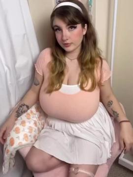 OnlyFans - 🥵🥵 shy aka lia / @shyangel0 🥵🥵 Scene 22 — photo 18 of 20