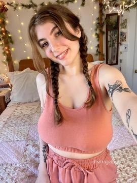 OnlyFans - 🥵🥵 shy aka lia / @shyangel0 🥵🥵 Scene 33 — photo 3 of 20