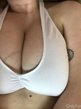 OnlyFans - 🥵🥵 shy aka lia / @shyangel0 🥵🥵 Scene 79 — photo 16 of 20