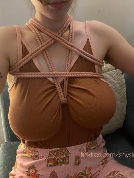 OnlyFans - 🥵🥵 shy aka lia / @shyangel0 🥵🥵 Scene 90 — photo 9 of 20