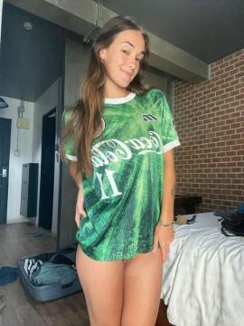 OnlyFans - Cheekymz / @cheekymz Scene 26 — photo 8 of 20