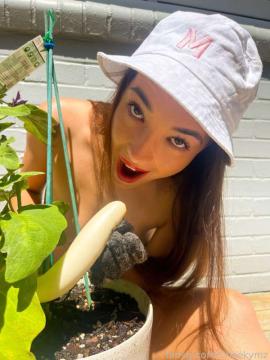 OnlyFans - Cheekymz / @cheekymz Scene 64 — photo 8 of 20